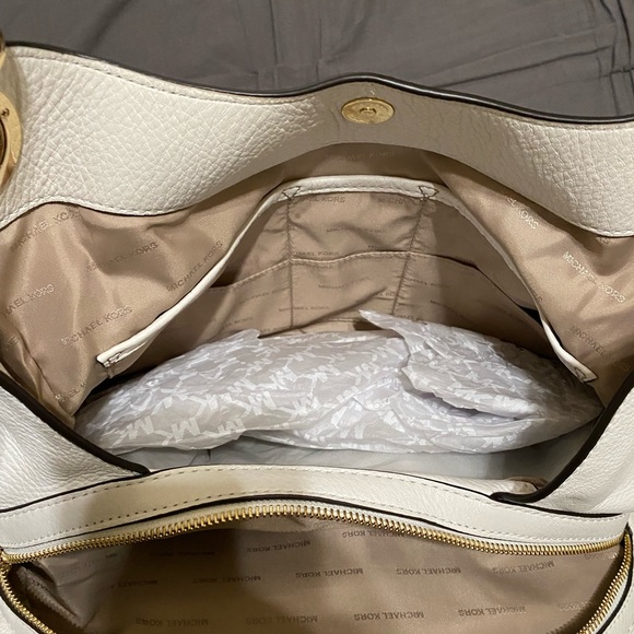 Michael Kors Fulton Satchel - Optic White Pebbled Leather - Picture 4 of 4